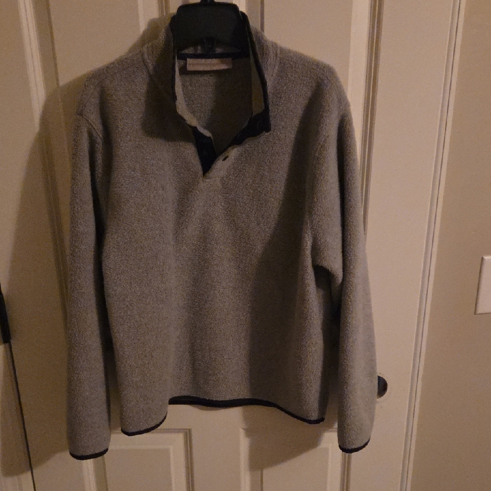 Essentials Grey Fleece Pullover, Youth Size 12
